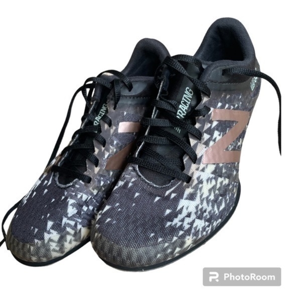 NEW BALANCE | WOMENS NEW BALANCE MD 500 RACING SILENT HINTER RUNNING SHOES, SZ 7 - Picture 1 of 6